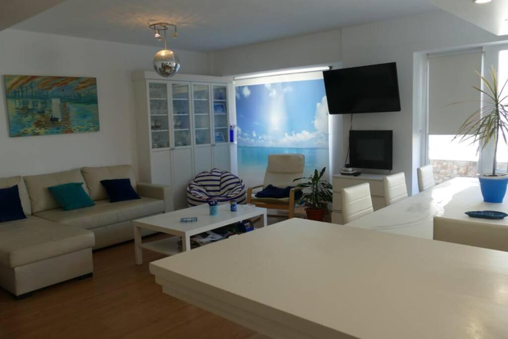 Appartement Piso En Santa Cristina, A 150 M De La Playa à Oleiros Extérieur photo